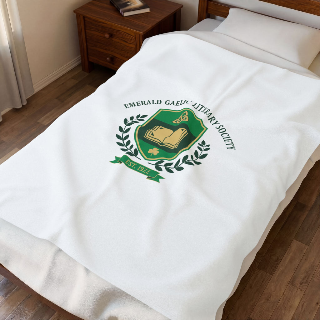 Celtic Crest Gaelic Library Blanket | Irish Heritage logo, Celtic knot